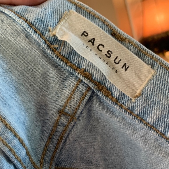 Host Pick! Sequin Smiley Face Patch Distressed Jeans Light Wash Boyfriend Jeans - Picture 16 of 16